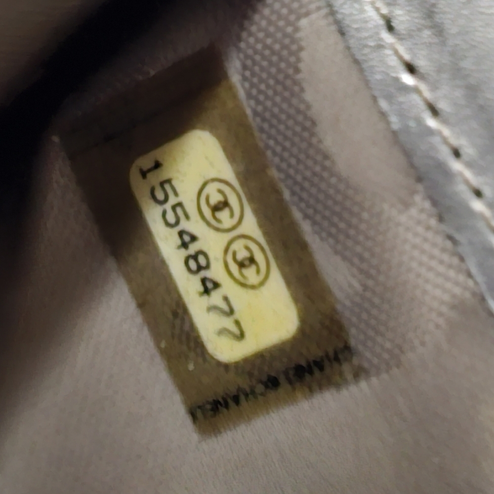 CHANEL Black Calfskin Quilted Cambon  Wallet One Size - Picture 12 of 15